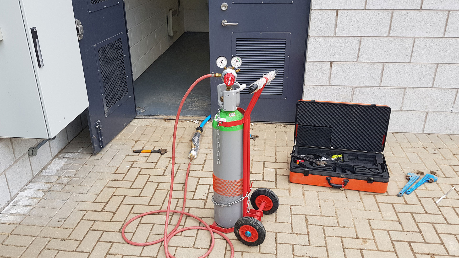 Pendik Özel Manometre Cihazı bağlama